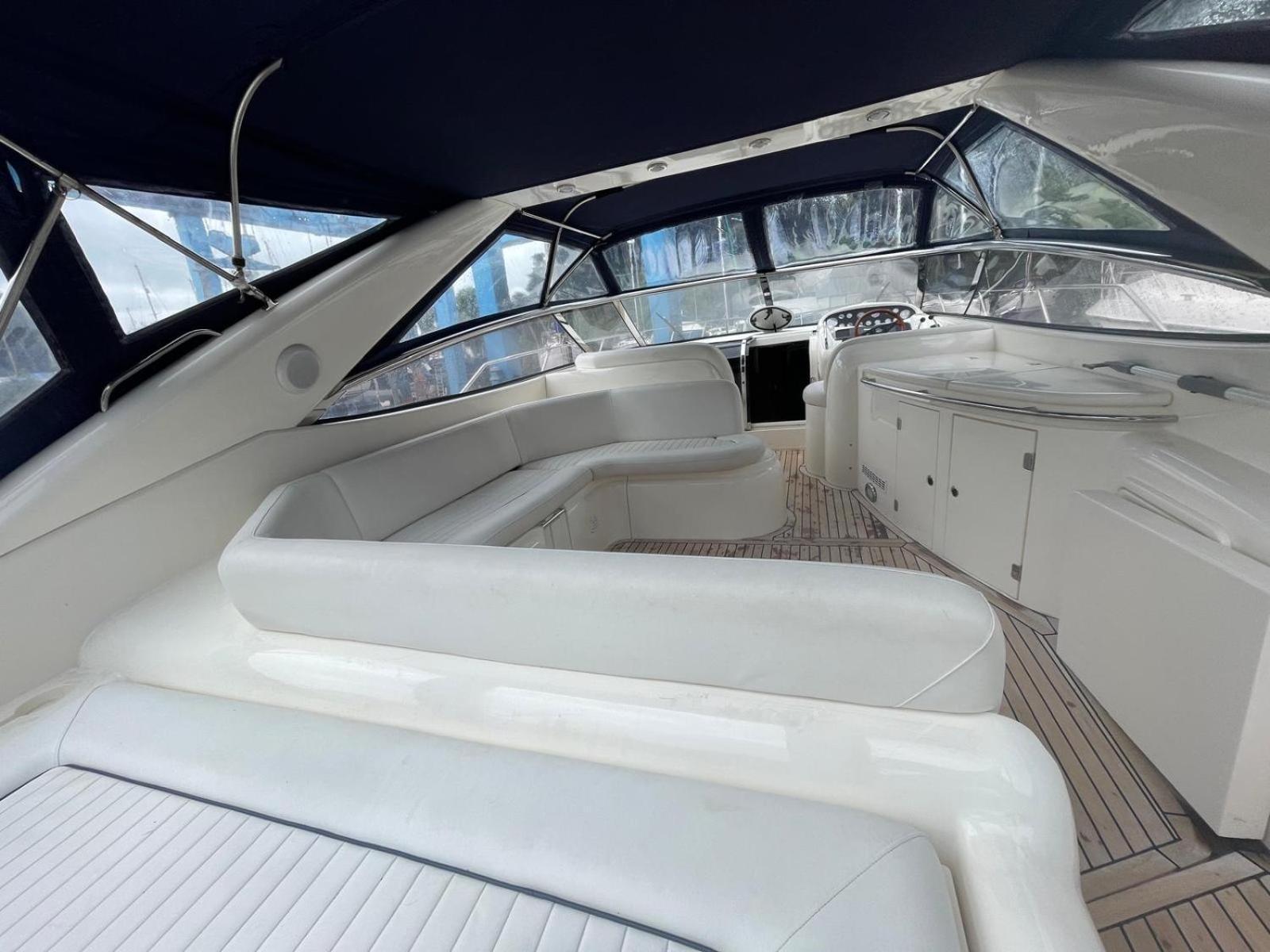 Boat Accommodation Ltd Torquay Extérieur photo
