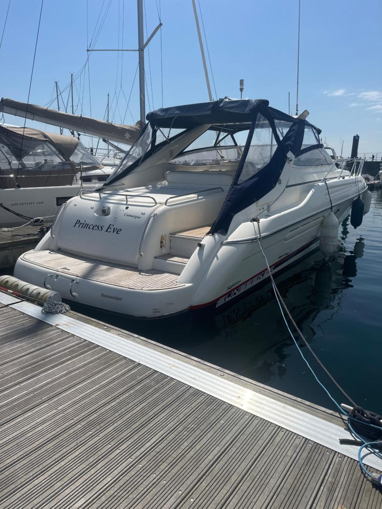 Boat Accommodation Ltd Torquay Extérieur photo
