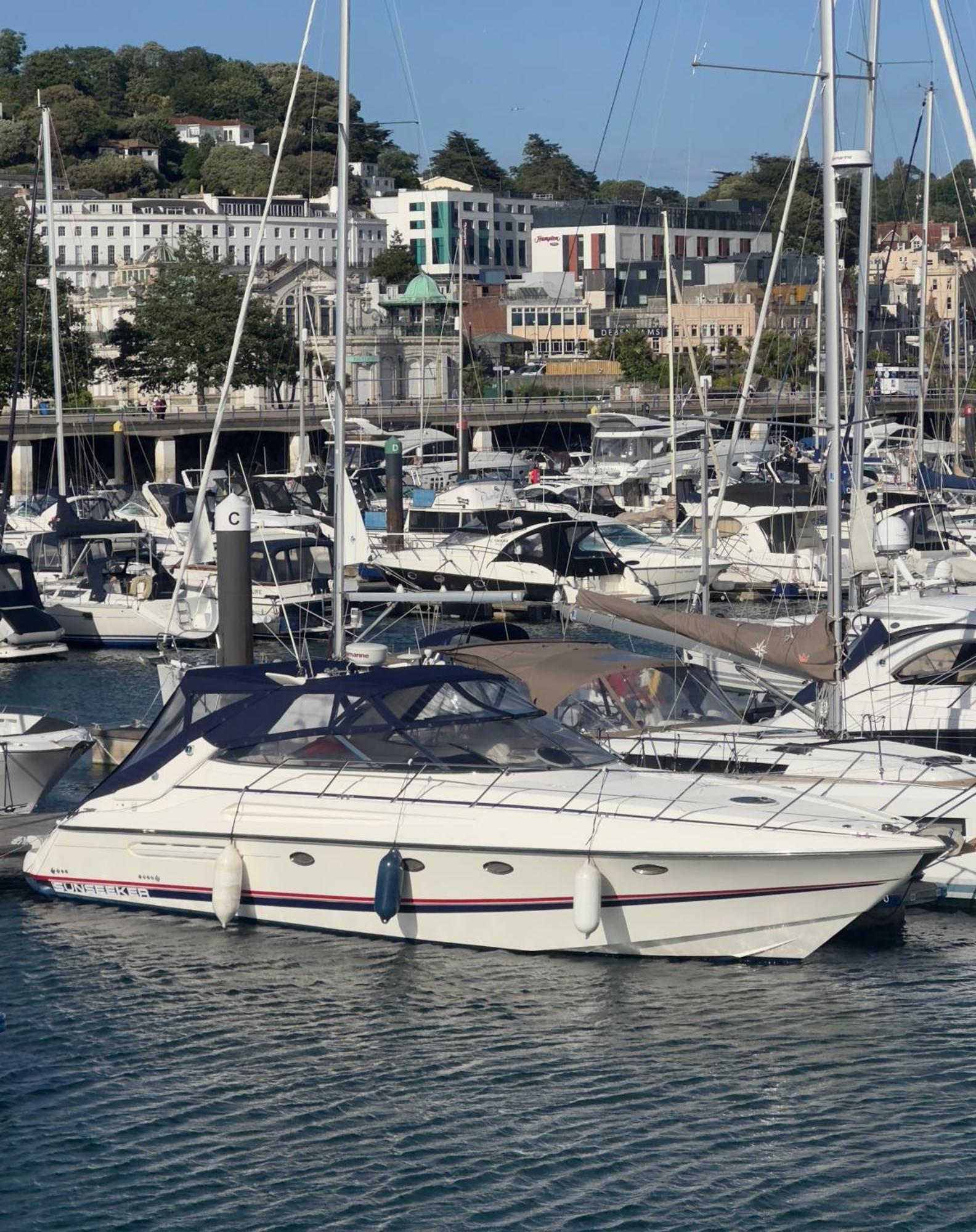 Boat Accommodation Ltd Torquay Extérieur photo